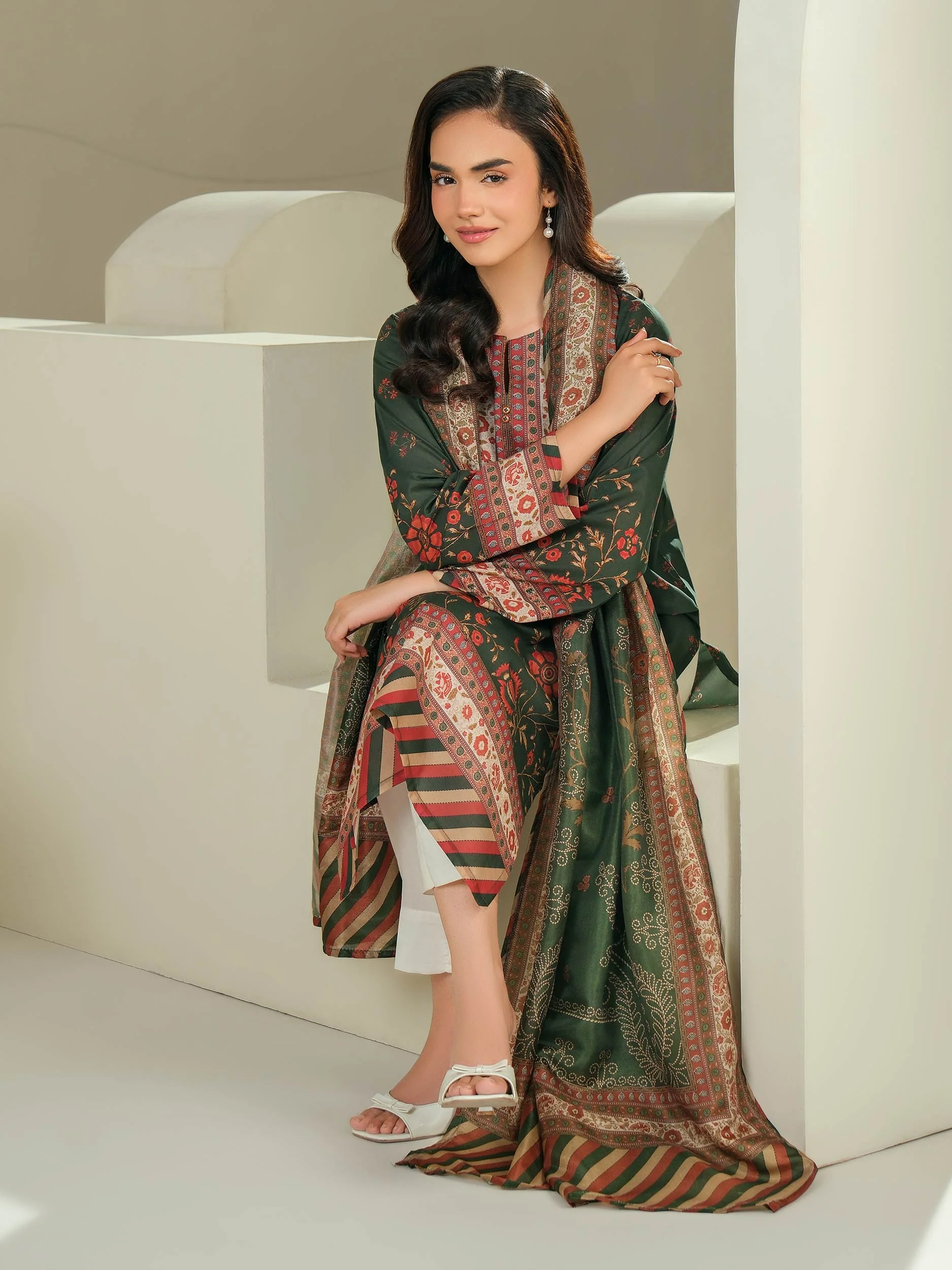 2 Piece Lawn Suit-Printed (Unstitched) - Image 3