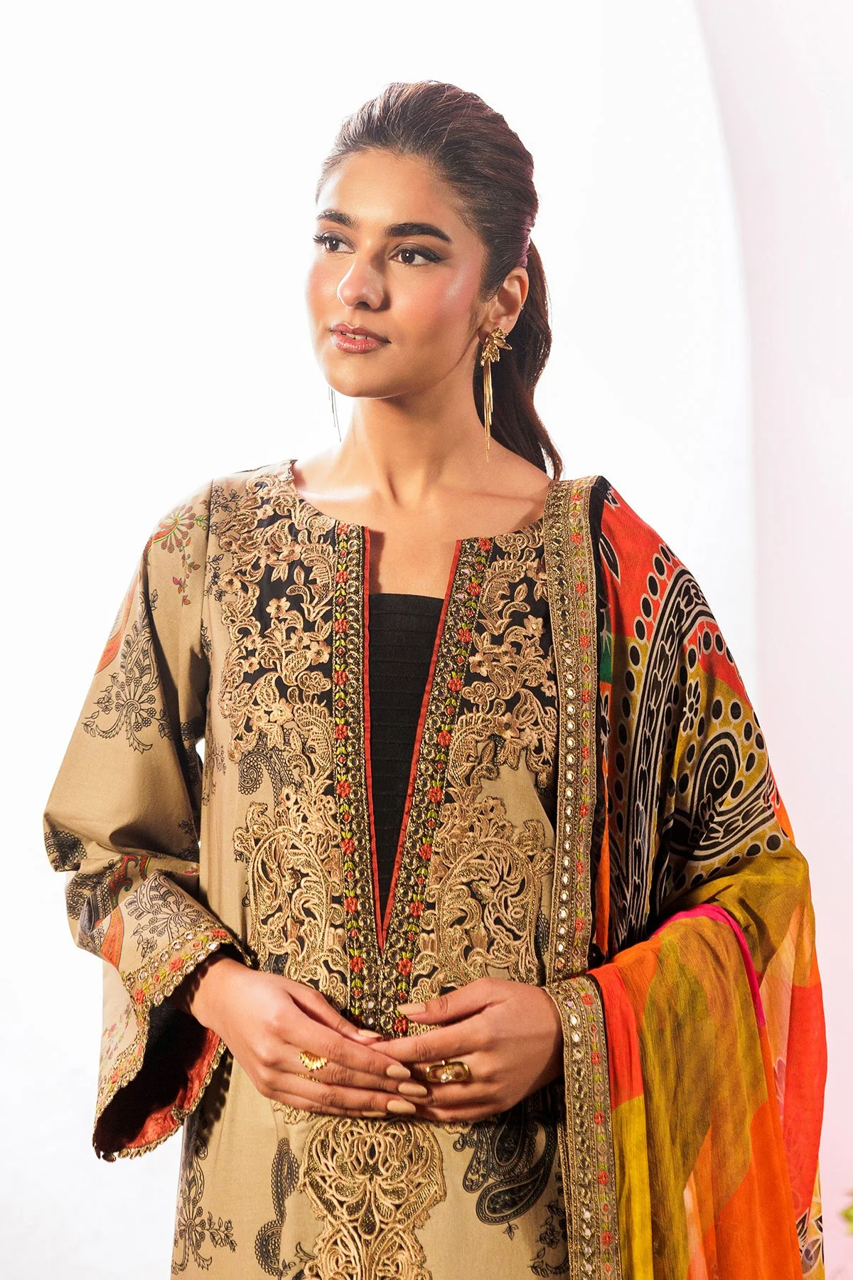 3-PC Unstitched Embroidered Lawn Collection - Image 5