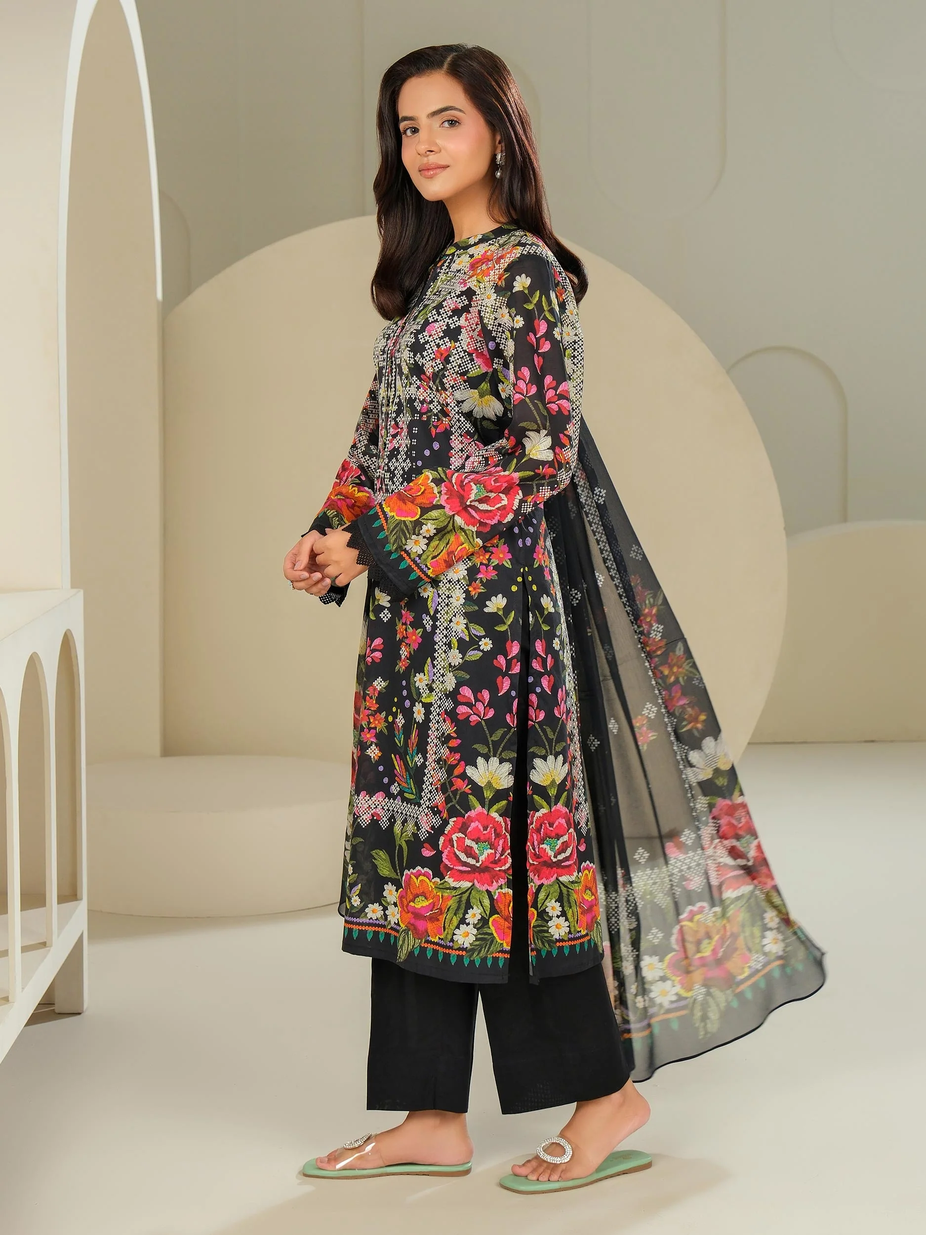 3 Piece Lawn Suit-Printed (Unstitched) - Image 4