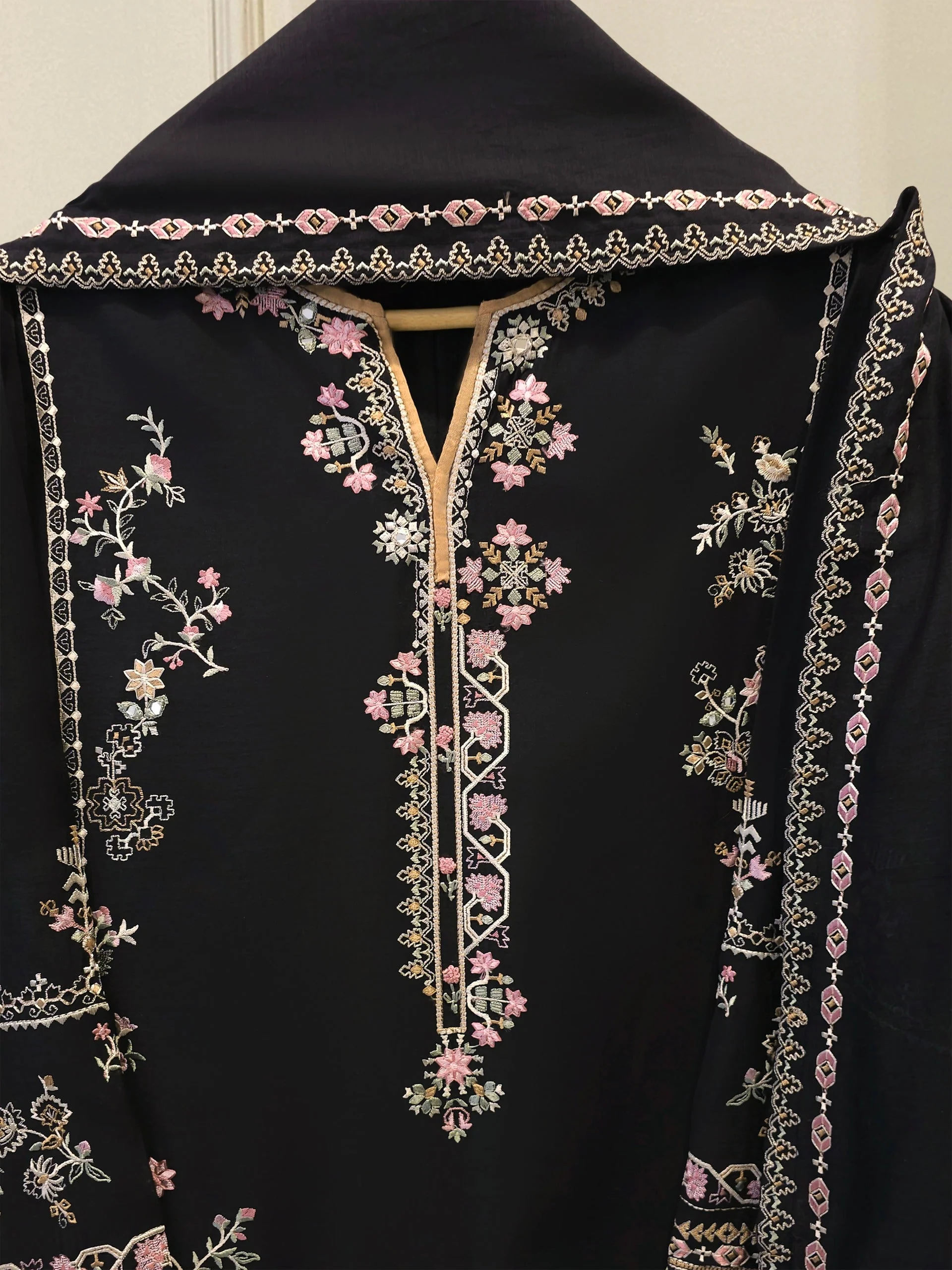 3 Piece - Embroidered Kora Cotton Suit - Image 5