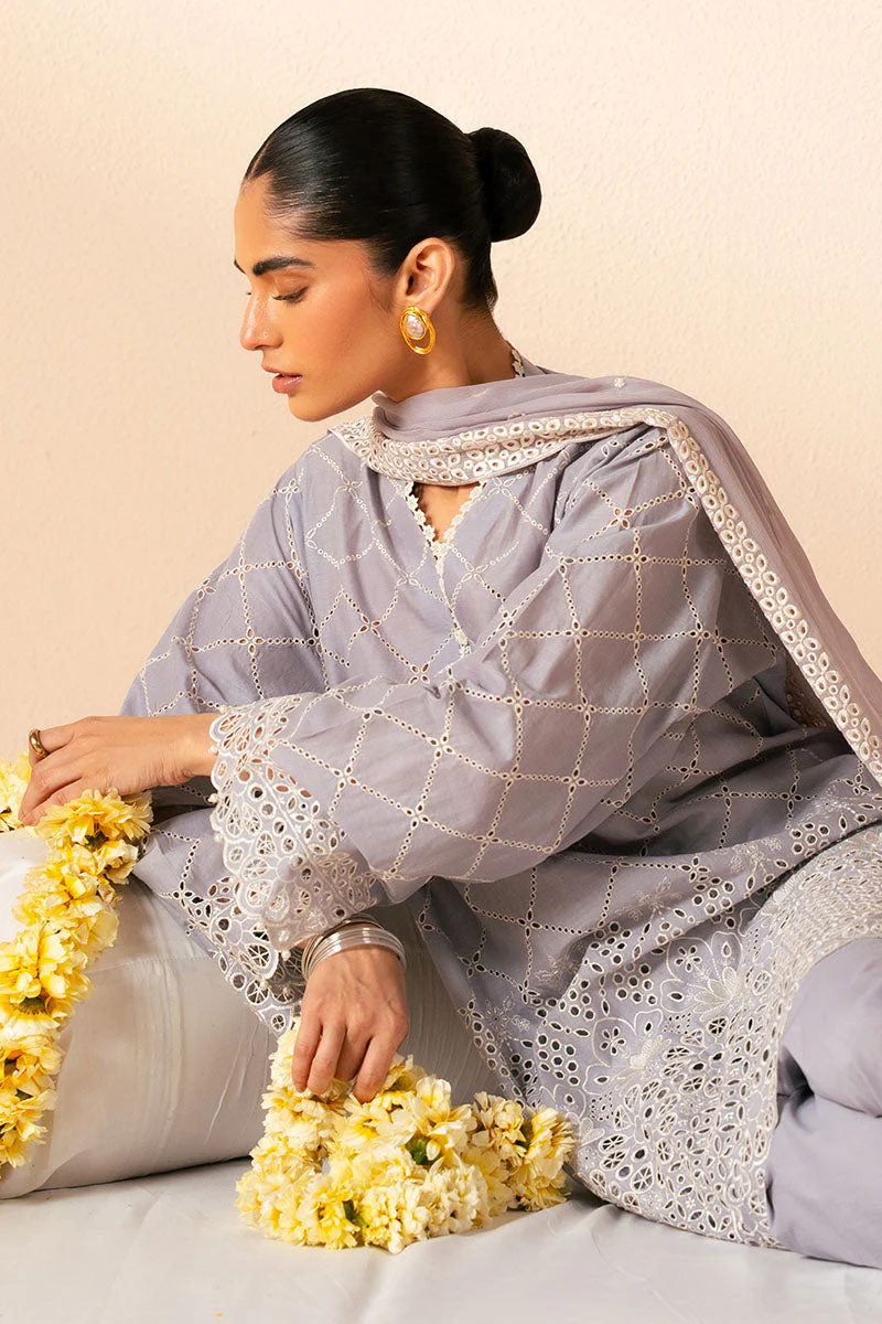 3PC CHIKANKARI SUIT - Image 6