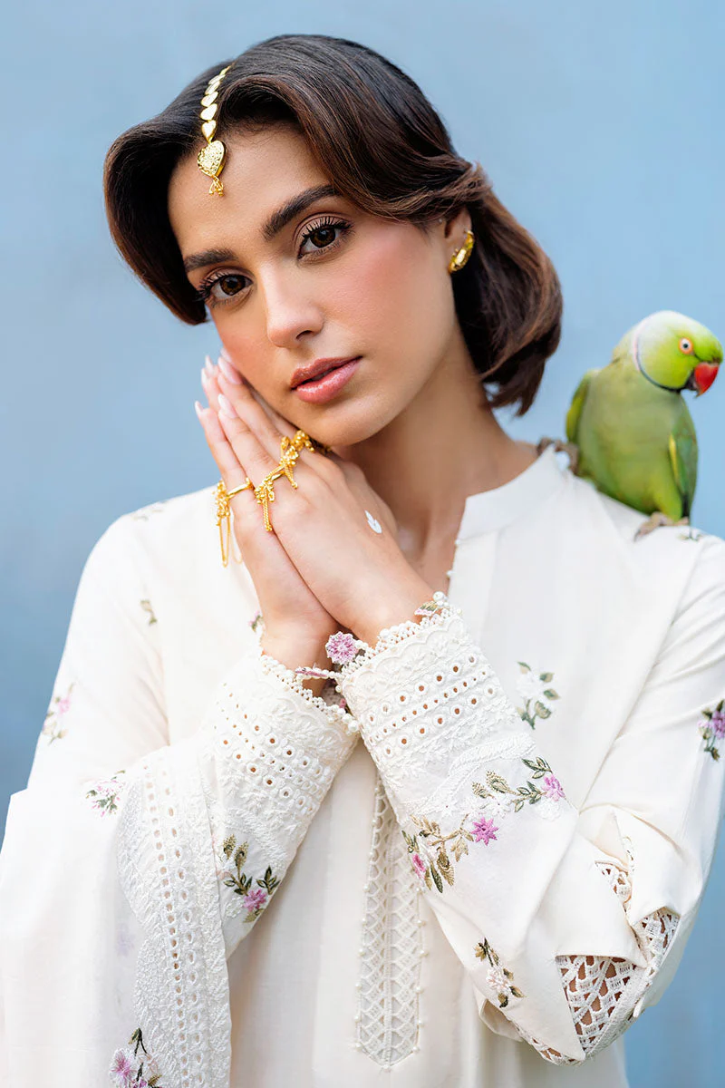 3PC EMBROIDERED LAWN SUIT - Image 5