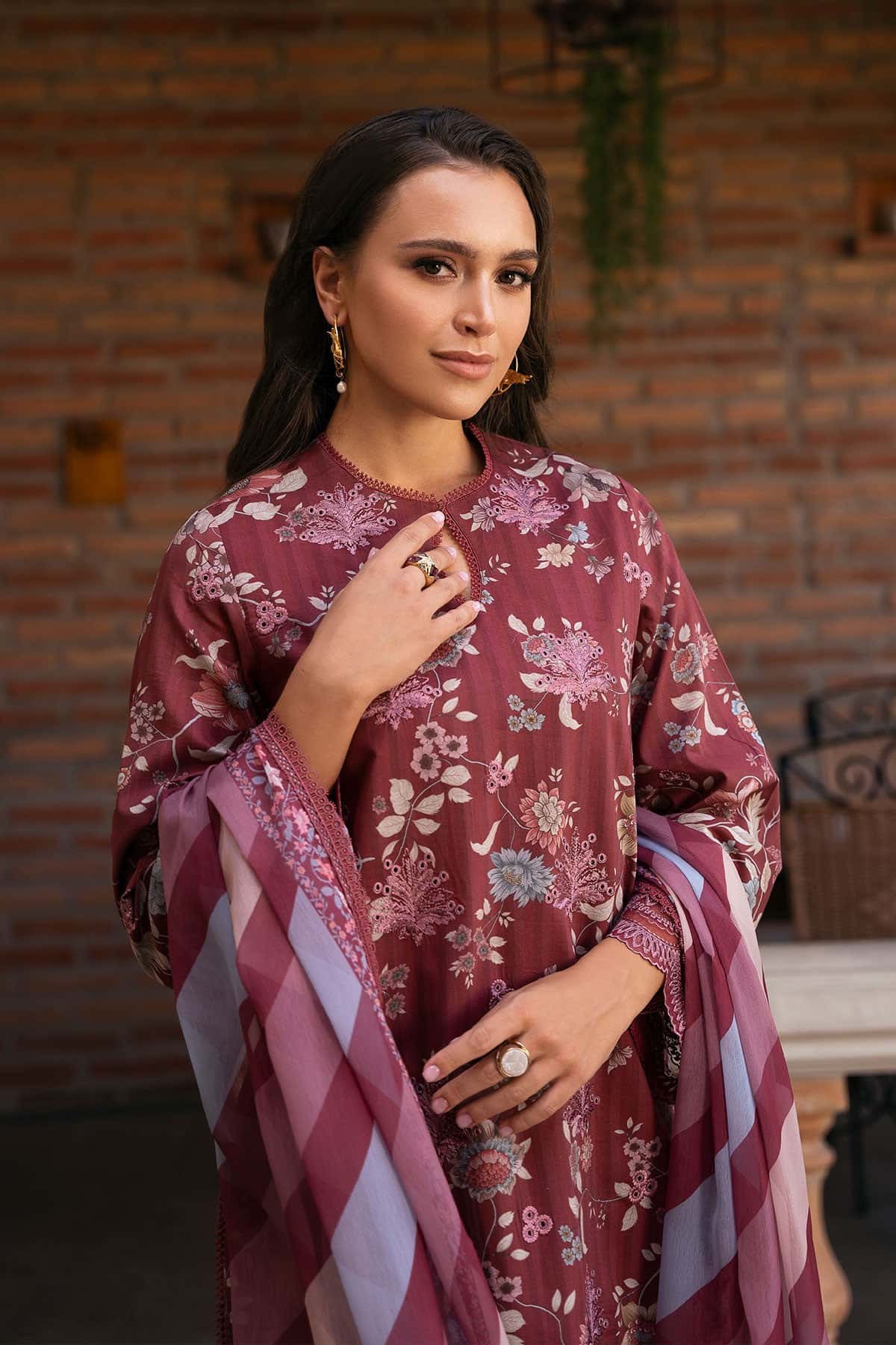 Afrozeh Damask Lawn - Image 3