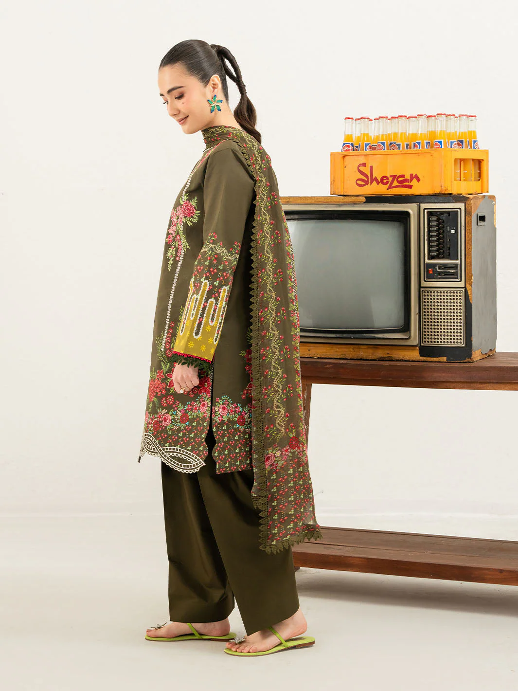 Anaya Lawn 3 PC - Image 4