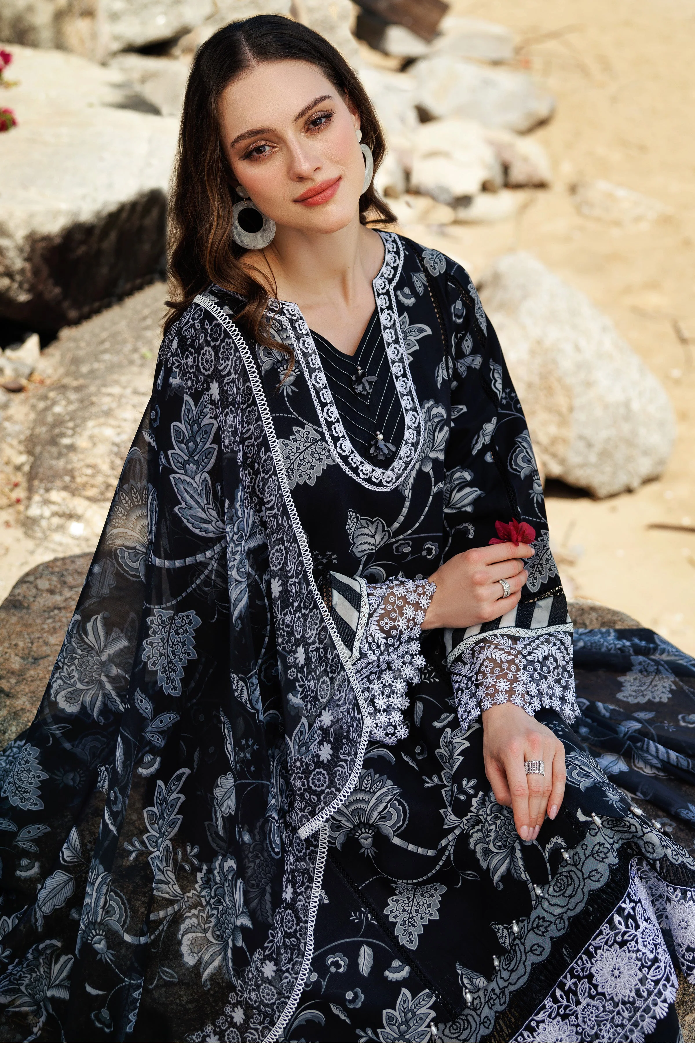 Aurea Summer Lawn - Image 4