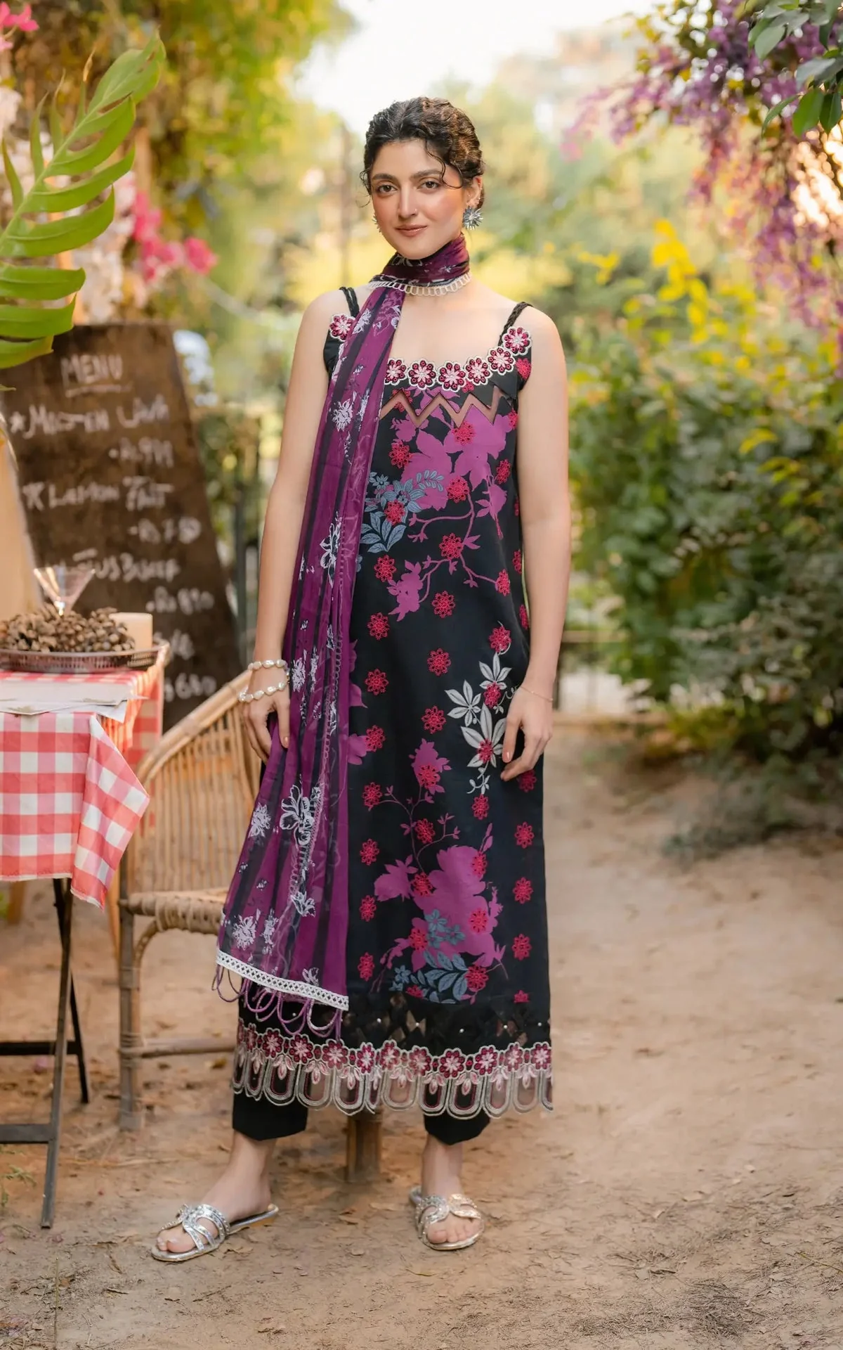 Chikankari digital printed lawn - Image 7