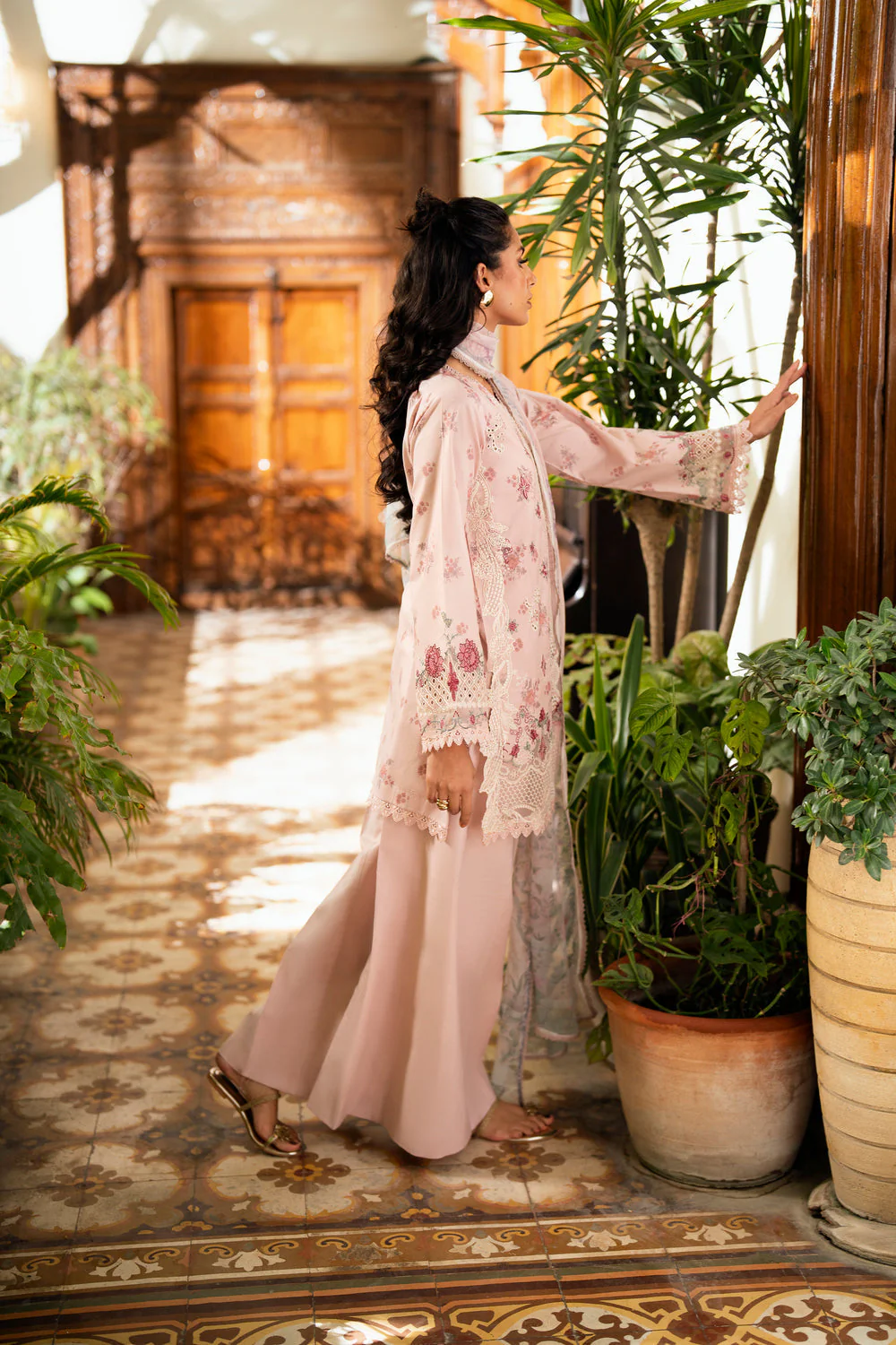 Eid Edit Luxury Lawn - Image 4