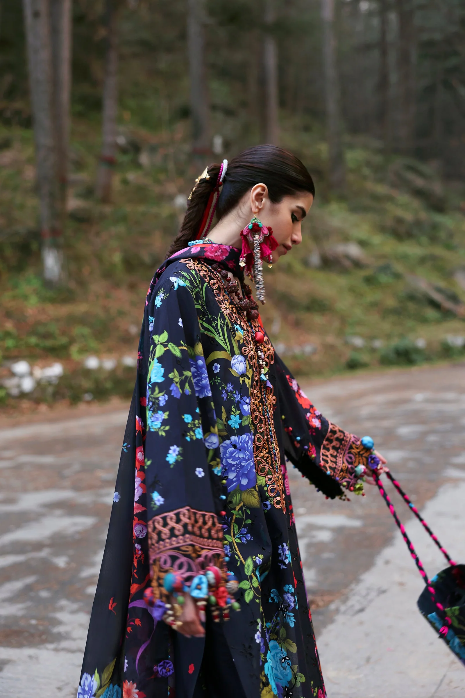 Embroidered Lawn - Image 3