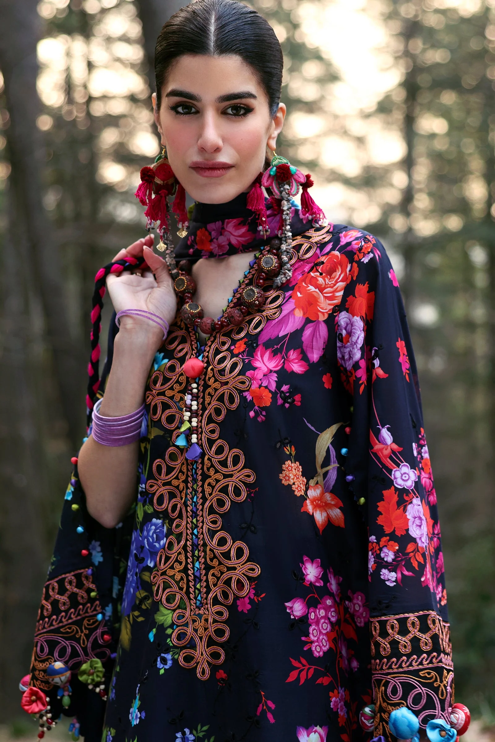 Embroidered Lawn - Image 4