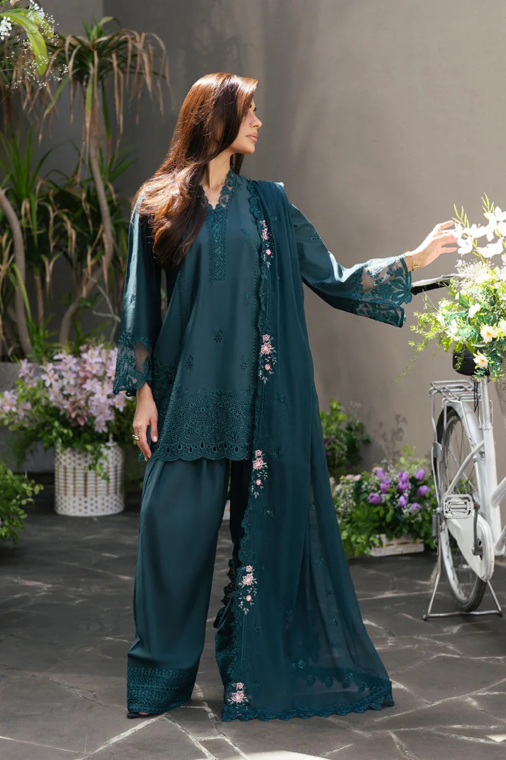 Embroidered Lawn - Image 3