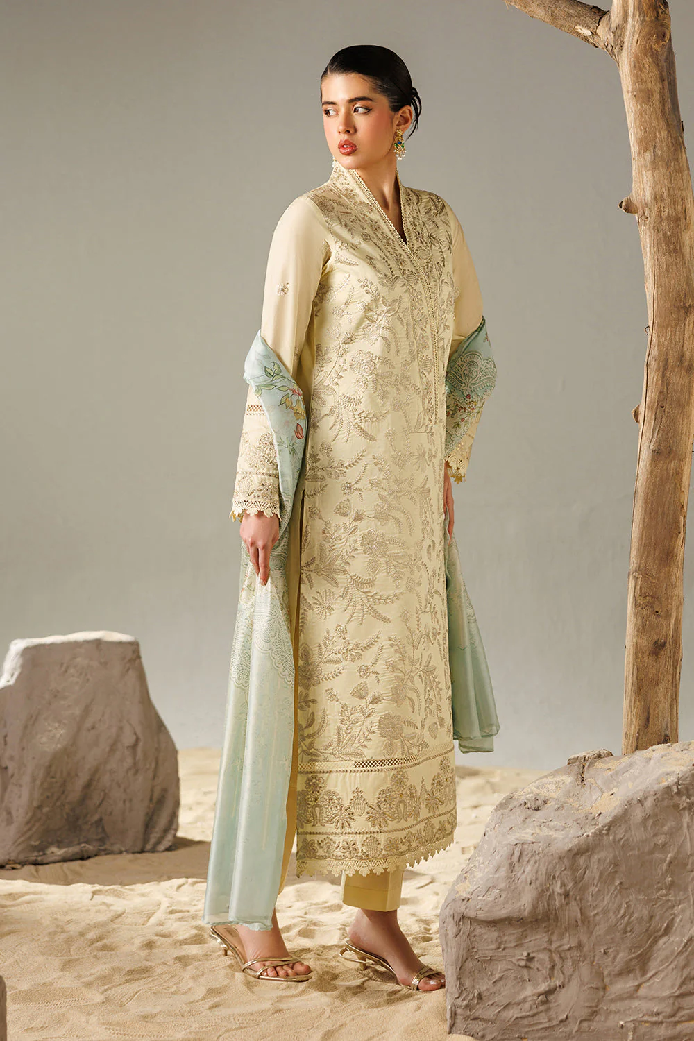 Embroidered Lawn - Image 5
