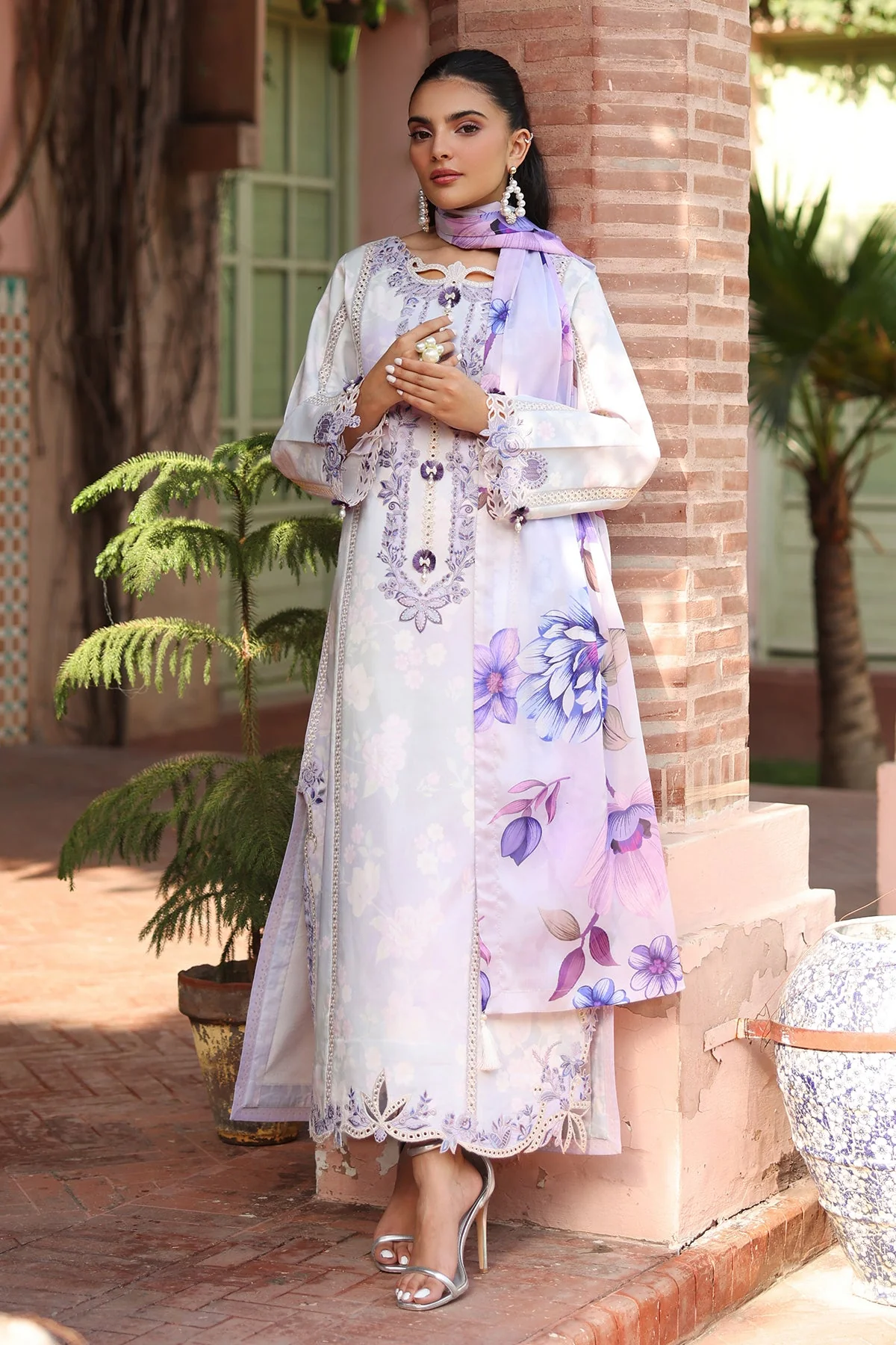Embroidered Printed Lawn - Image 6