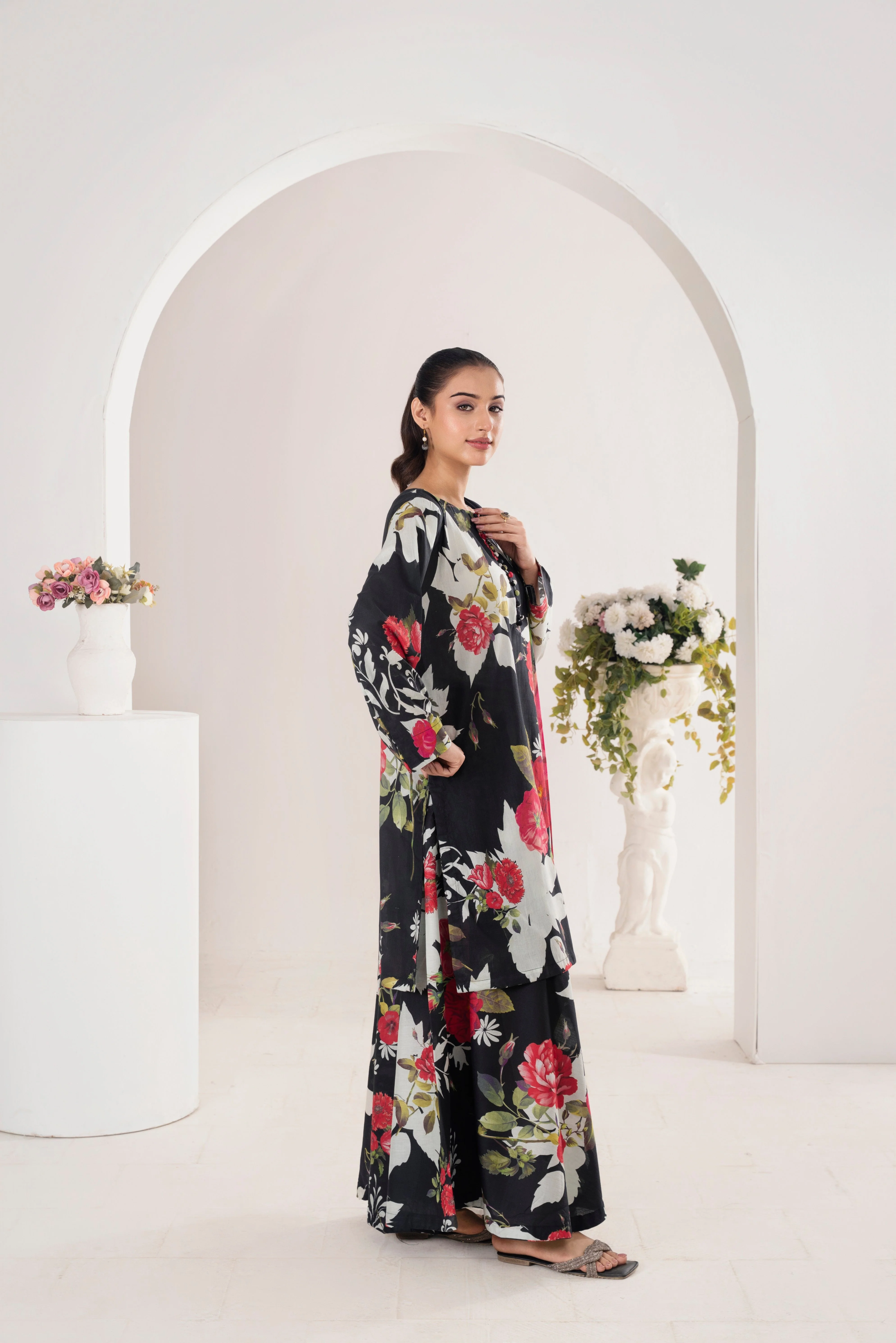 Exquisite Summer Lawn 3-Piece - Image 3