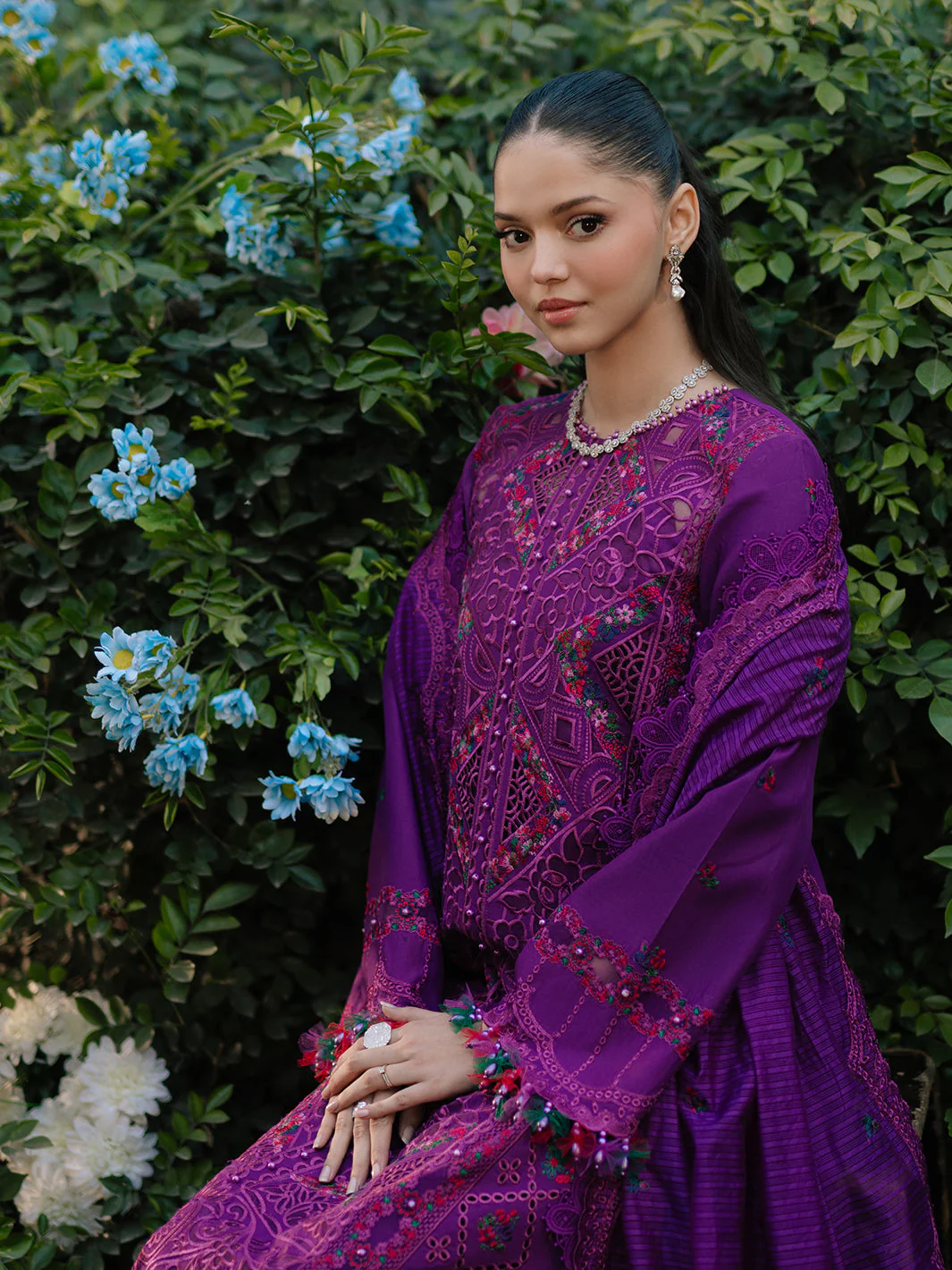 Freesia Embroidered Lawn - Image 7