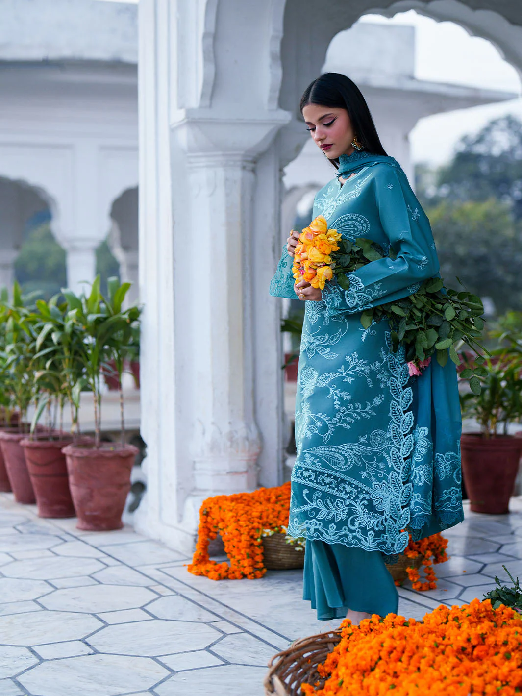 Gul Luxury Lawn - Image 3