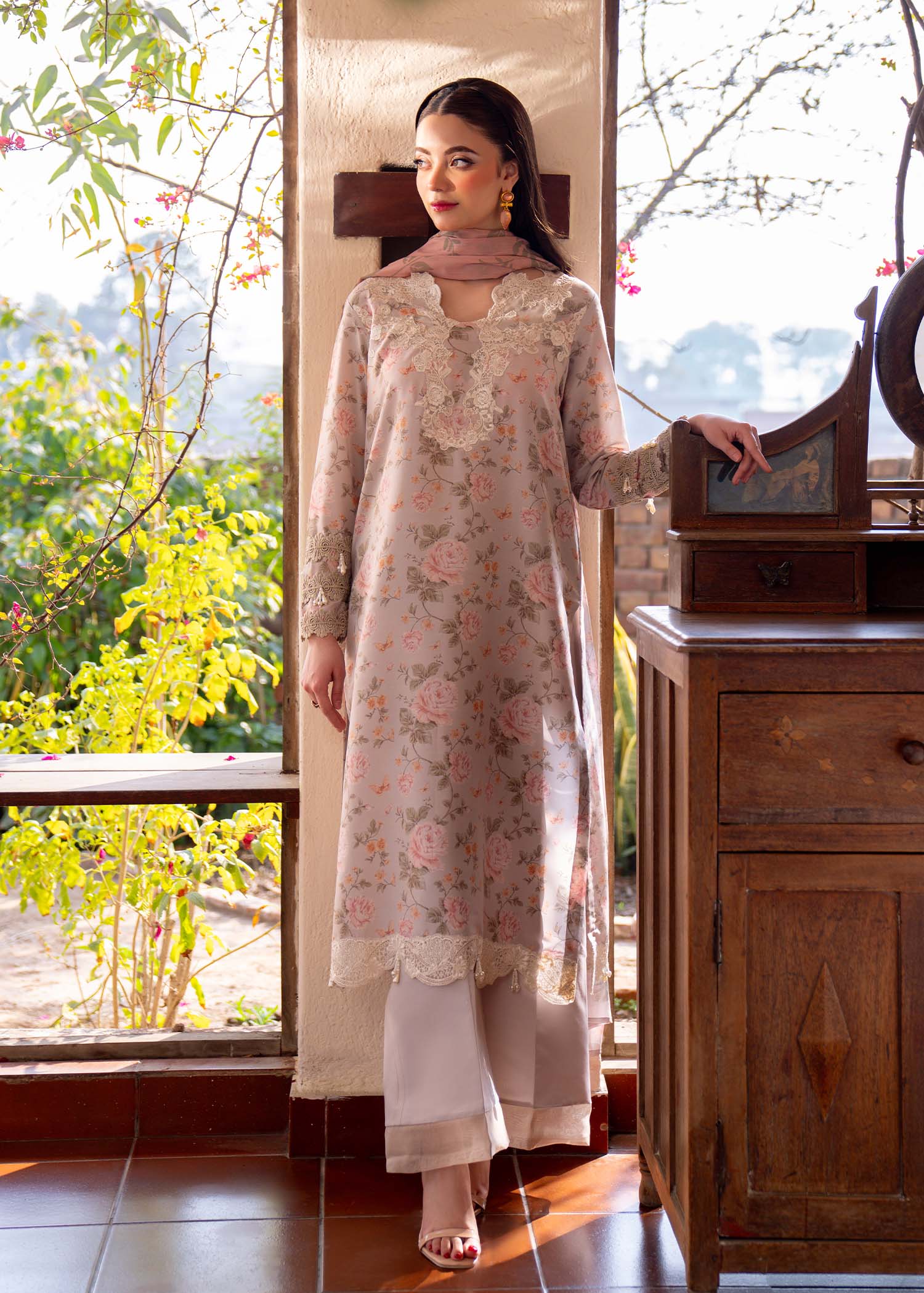 LAMHAY LUXURY LAWN - Image 5