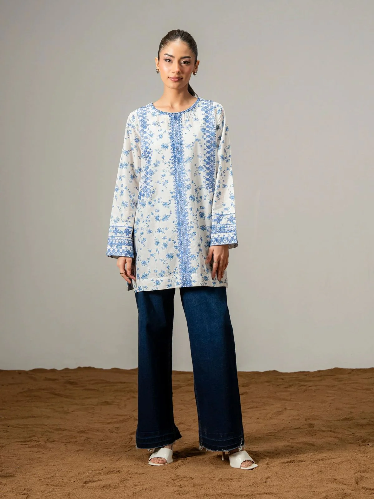 Lawn Kurti-Embroidered (Pret)