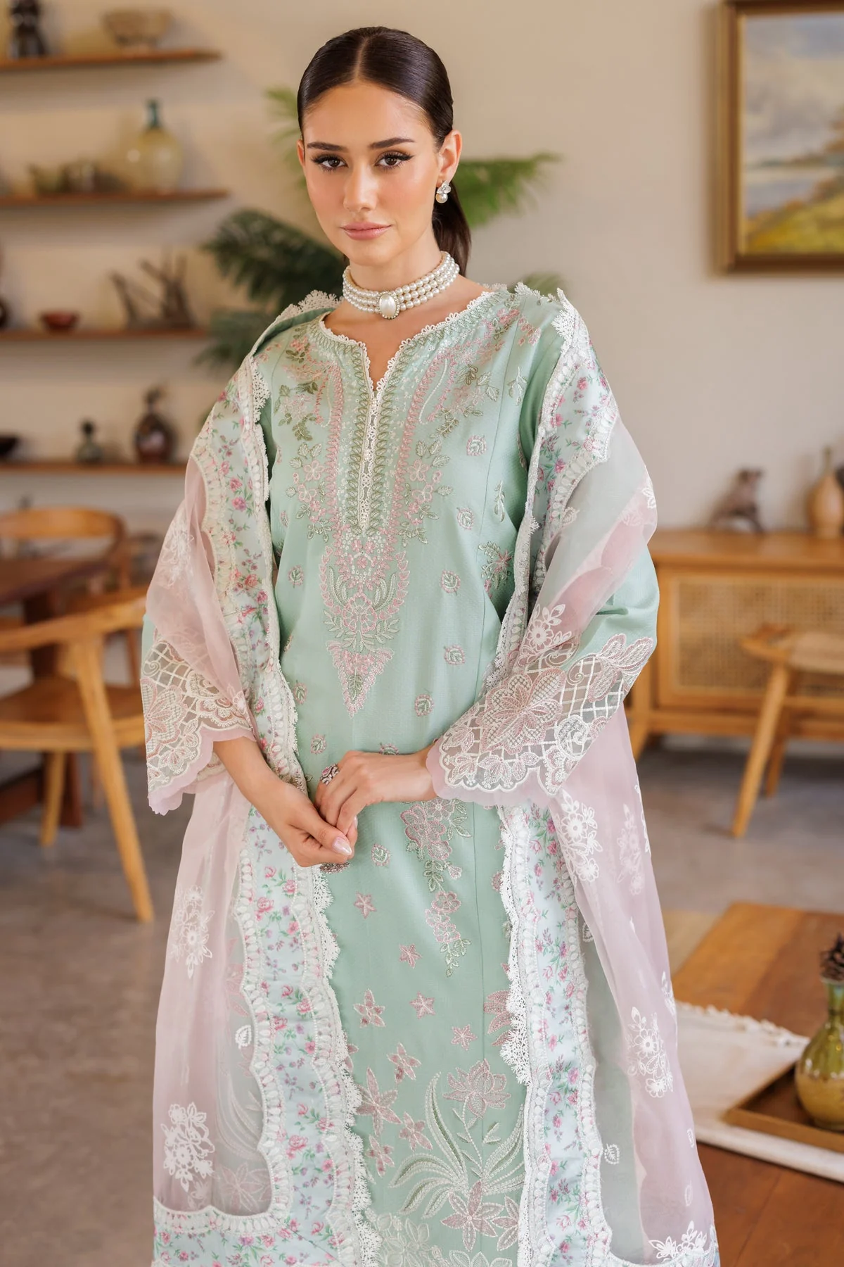 Luxury Lawn - Image 6