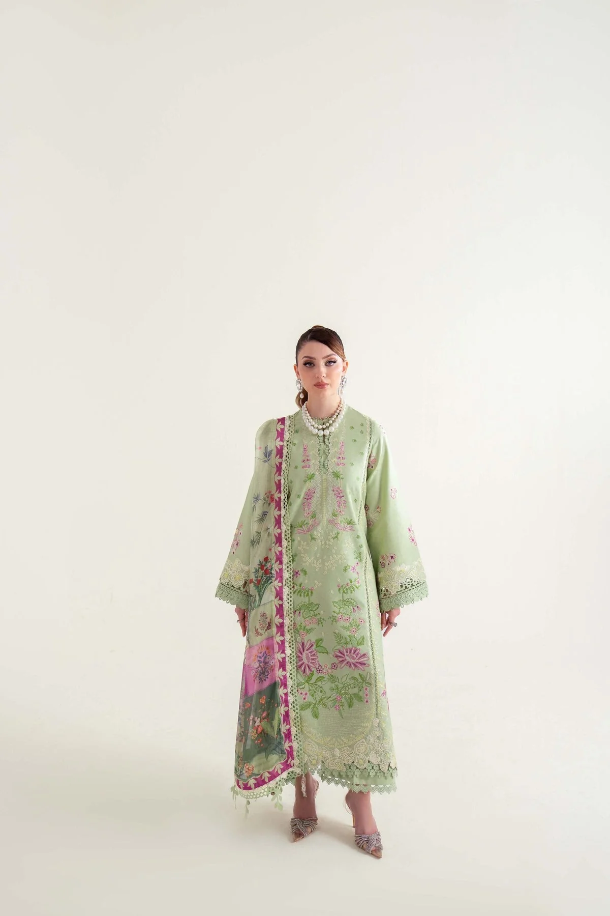 Luxury Lawn - Image 3