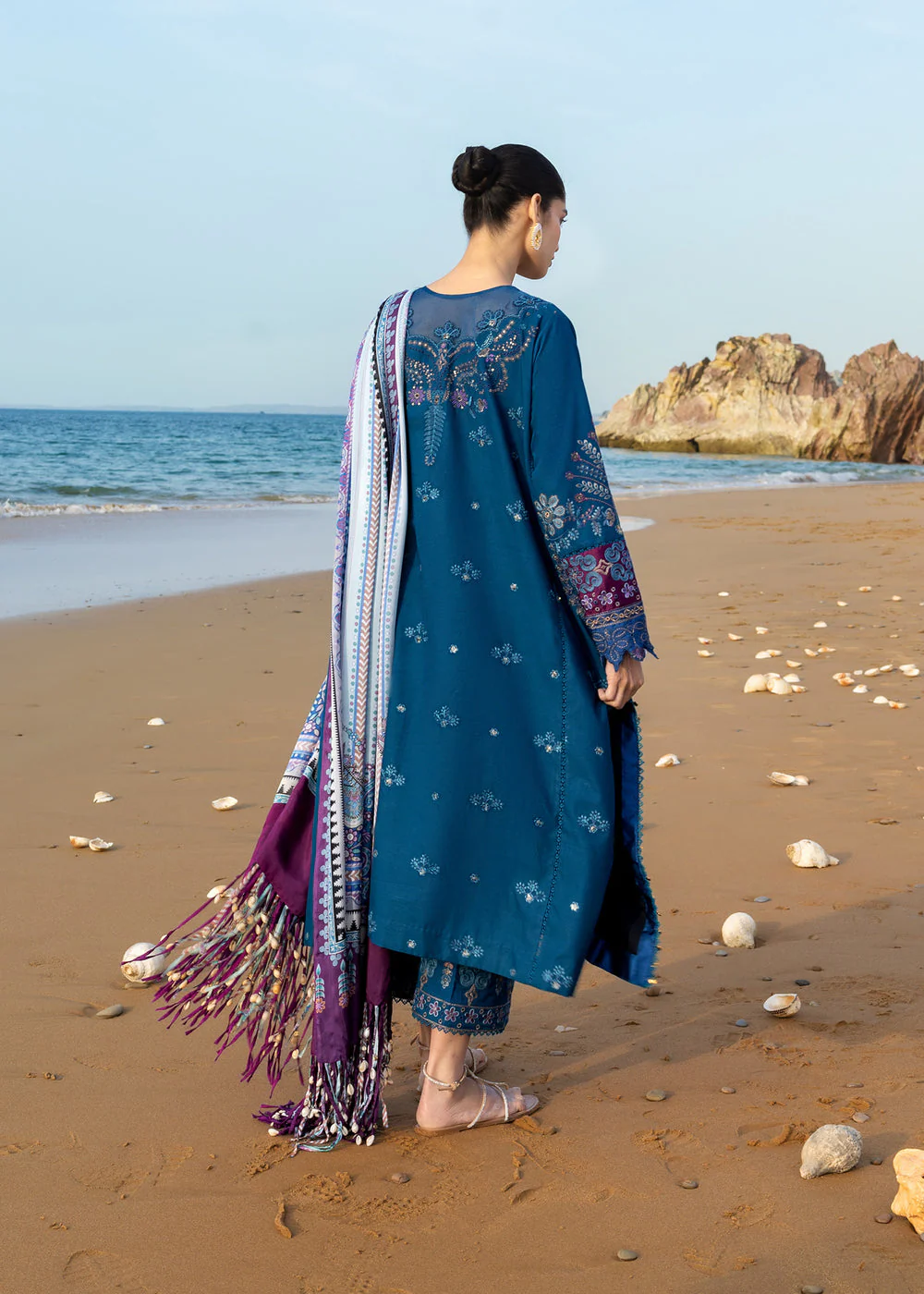 Luxury Lawn - Image 2