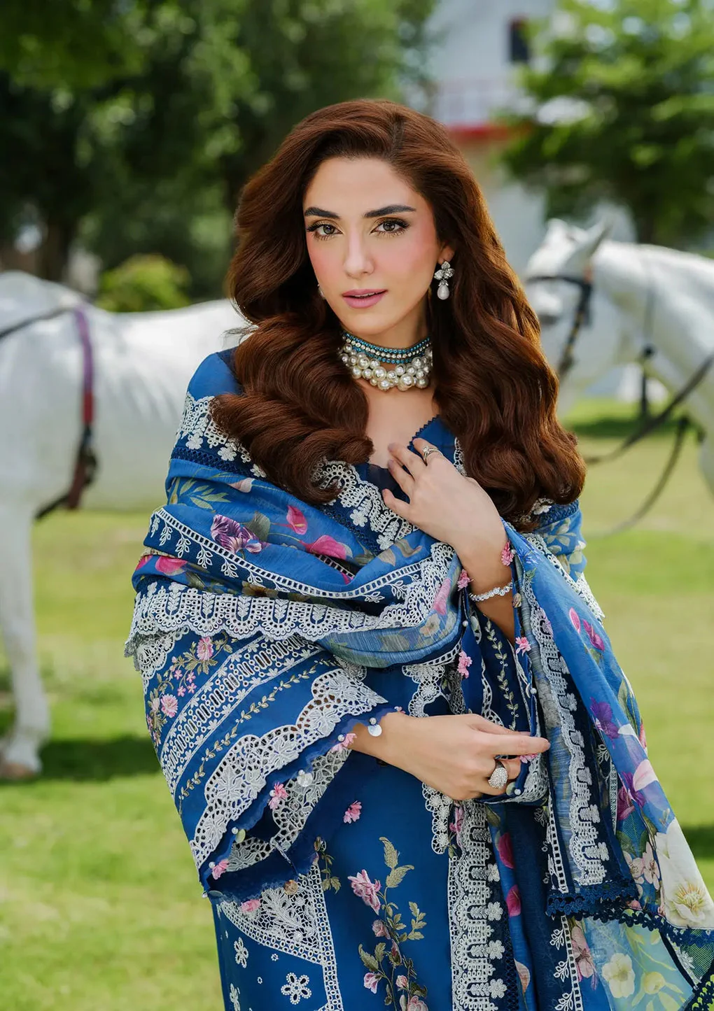 Luxury  Lawn Vol 2 - Image 3