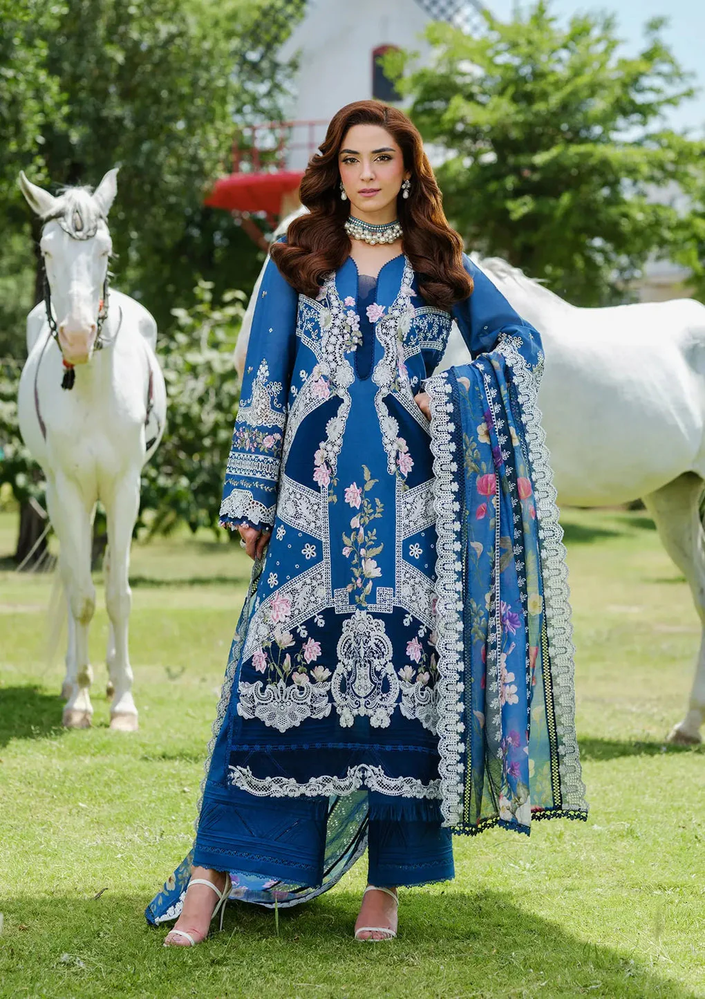 Luxury  Lawn Vol 2 - Image 4