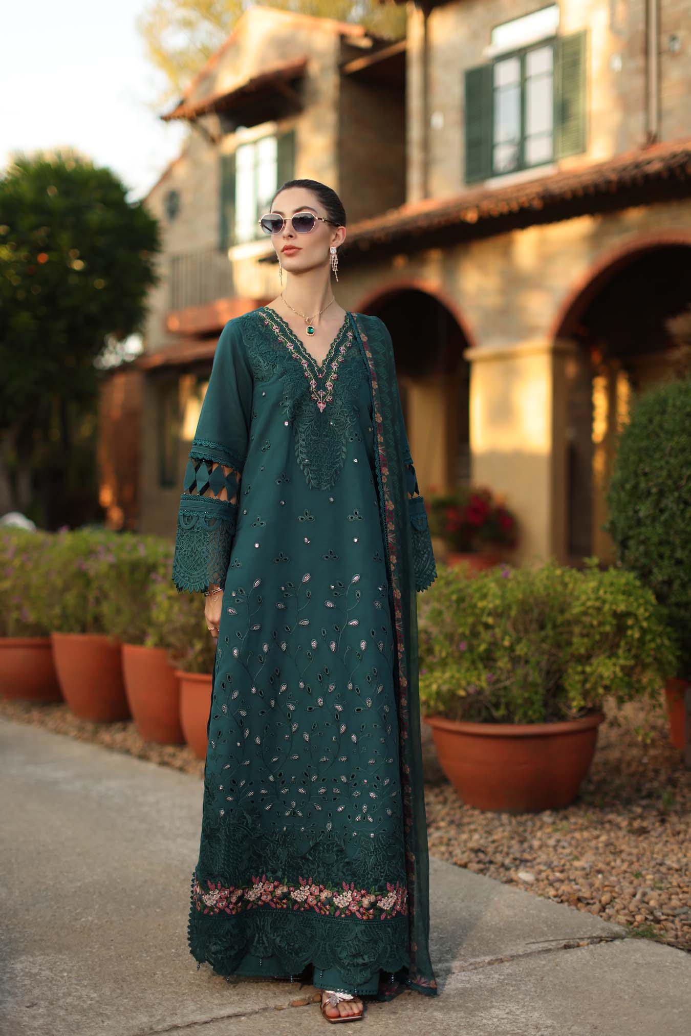 Luxury Schiffli Lawn Laserkar