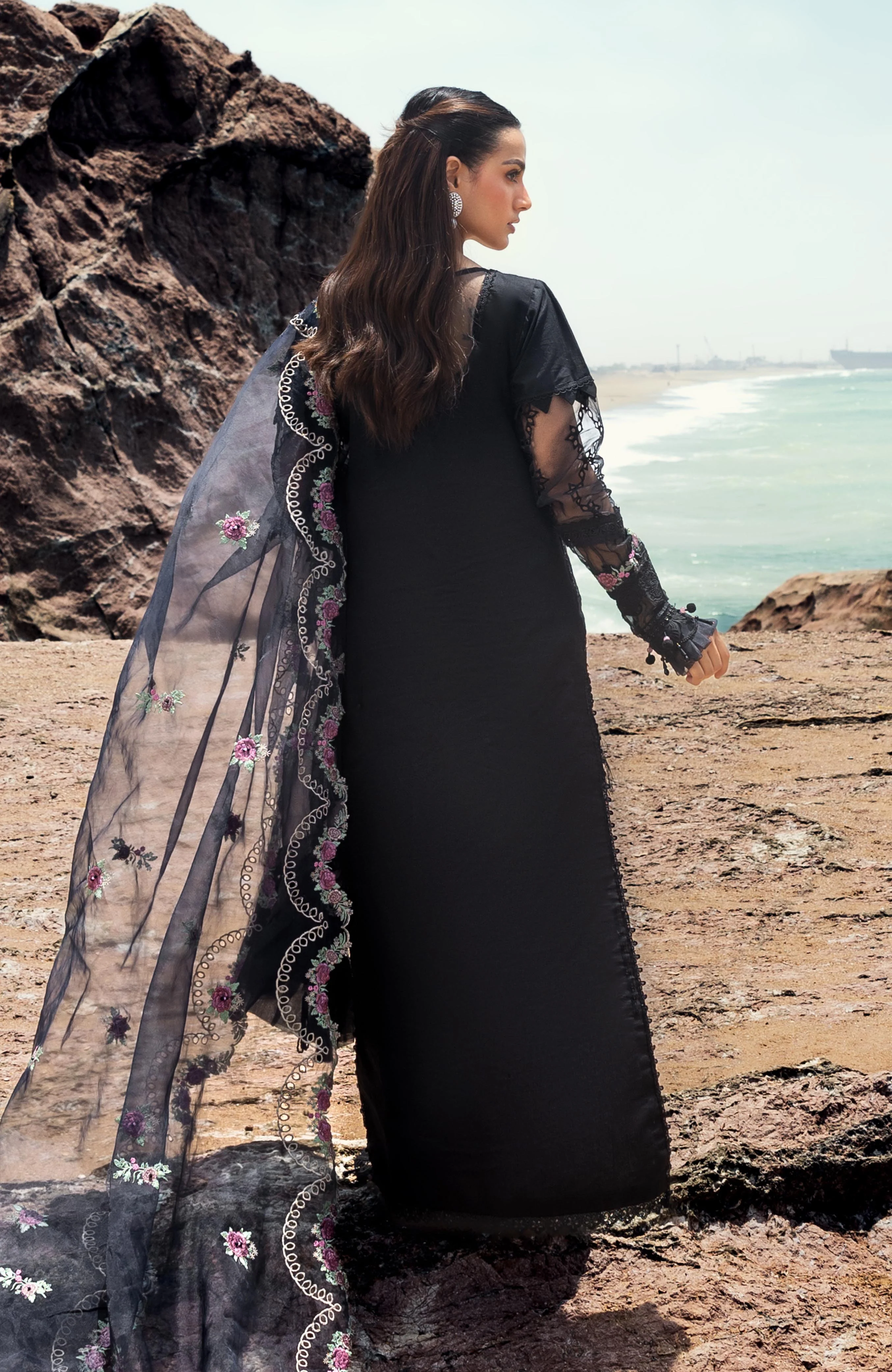 Mahiymaan Luxury Lawn 3 Piece - Image 2