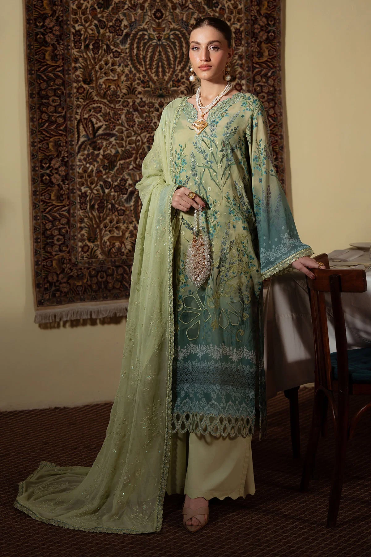 Maya Swiss Lawn - Image 4
