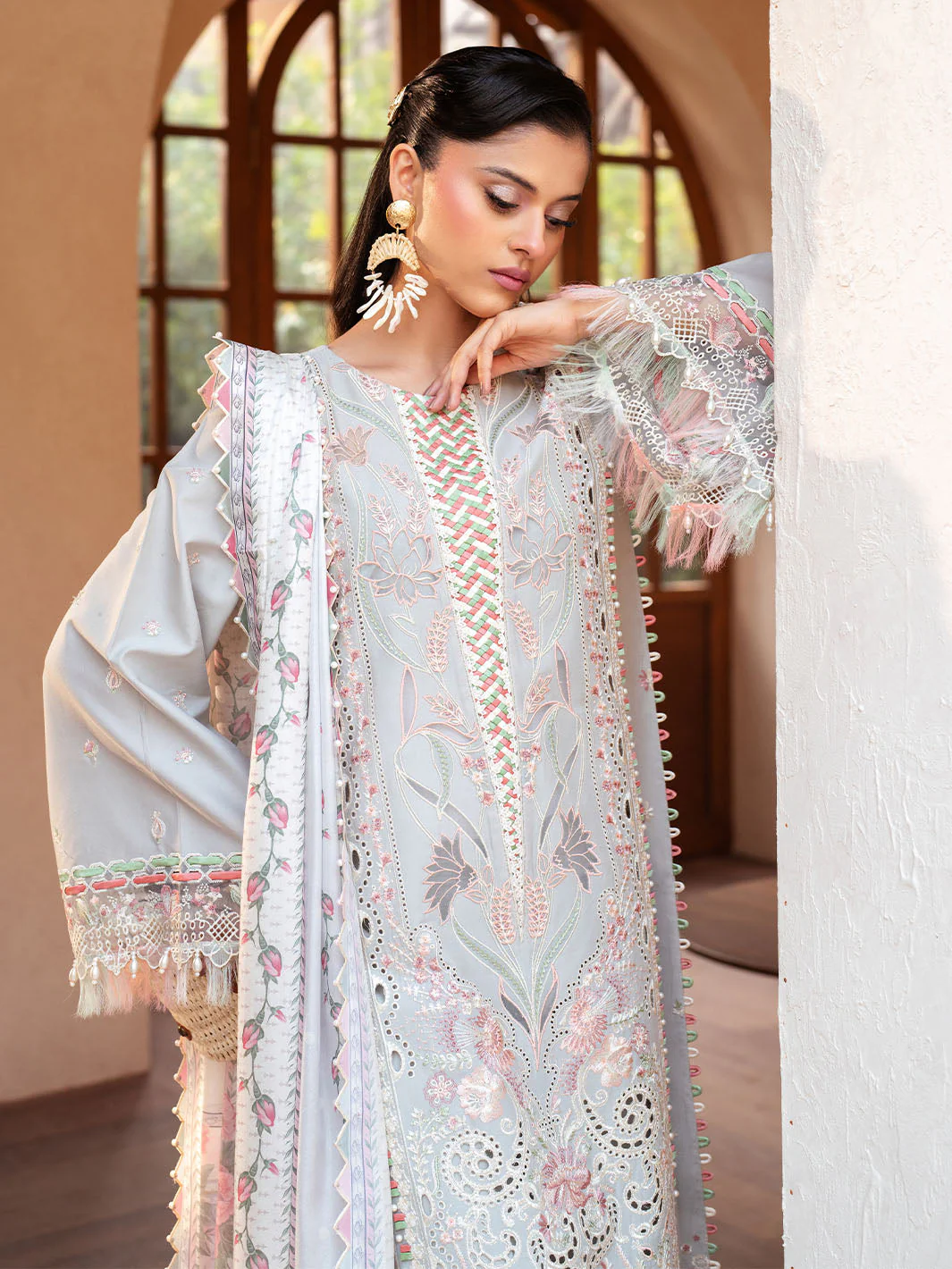 Mehroze Luxury Lawn - Image 6