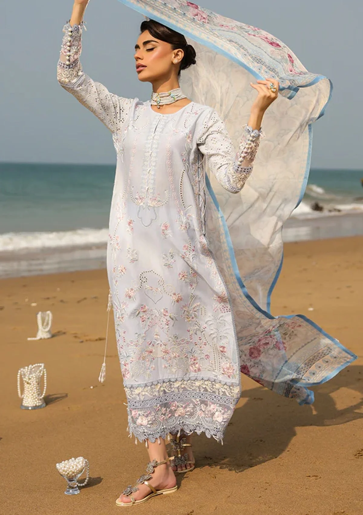 Premium Hania Luxury Lawn - Image 3