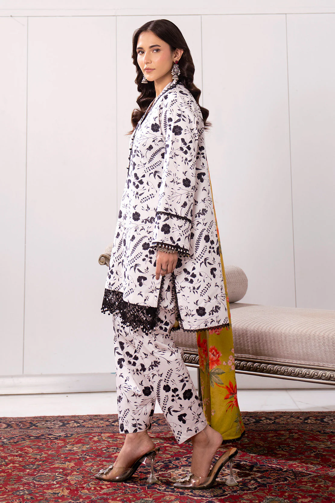 Printed - 3 Pc Lawn Suit - Image 3
