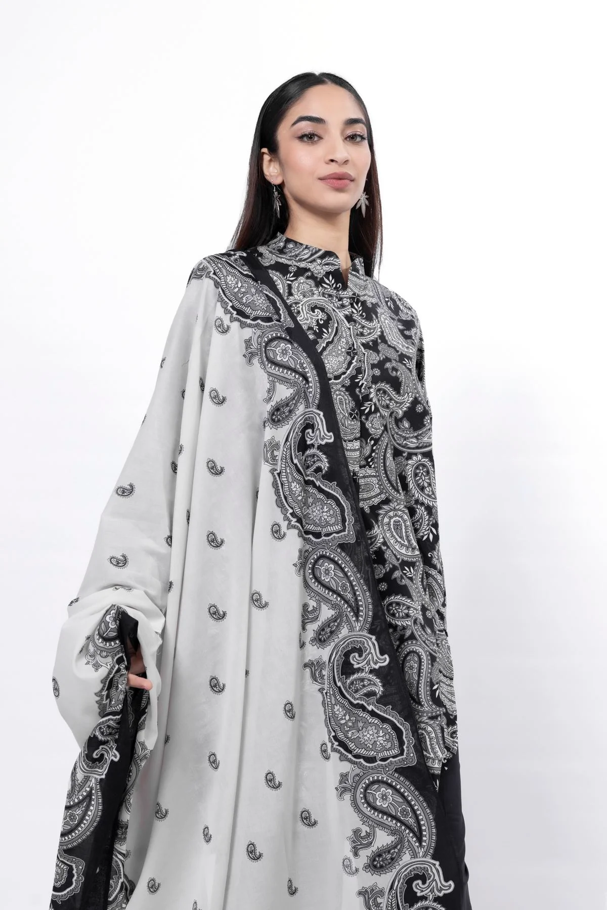 Printed | Lawn Fabrics 3 Piece - Image 3