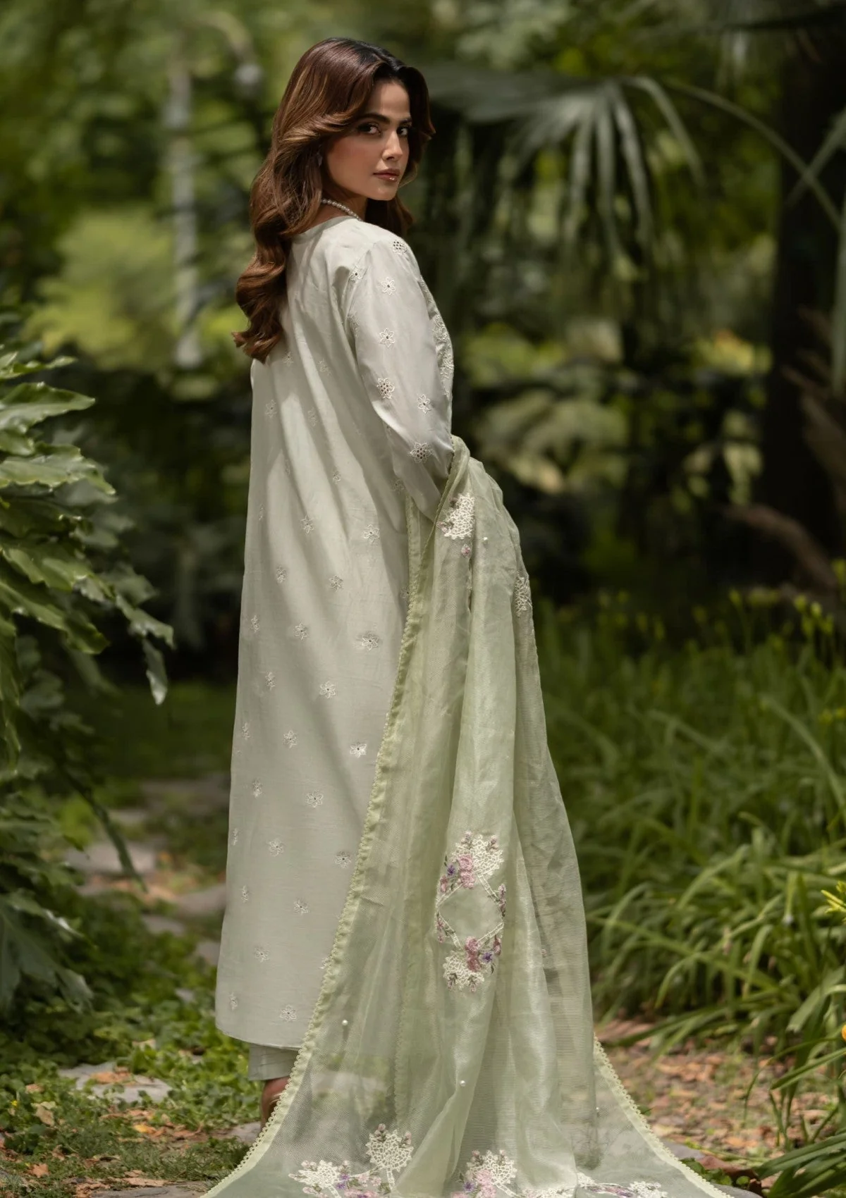 REET LUXURY LAWN - Image 2