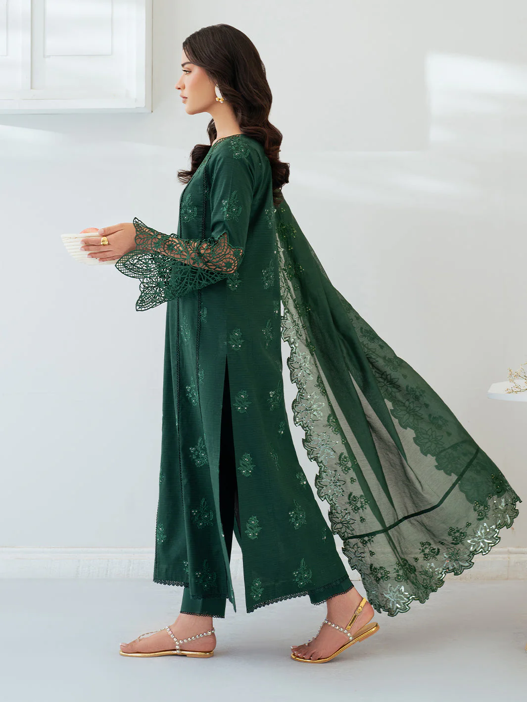 Sera Lawn Unstitched 3 PC - Image 7