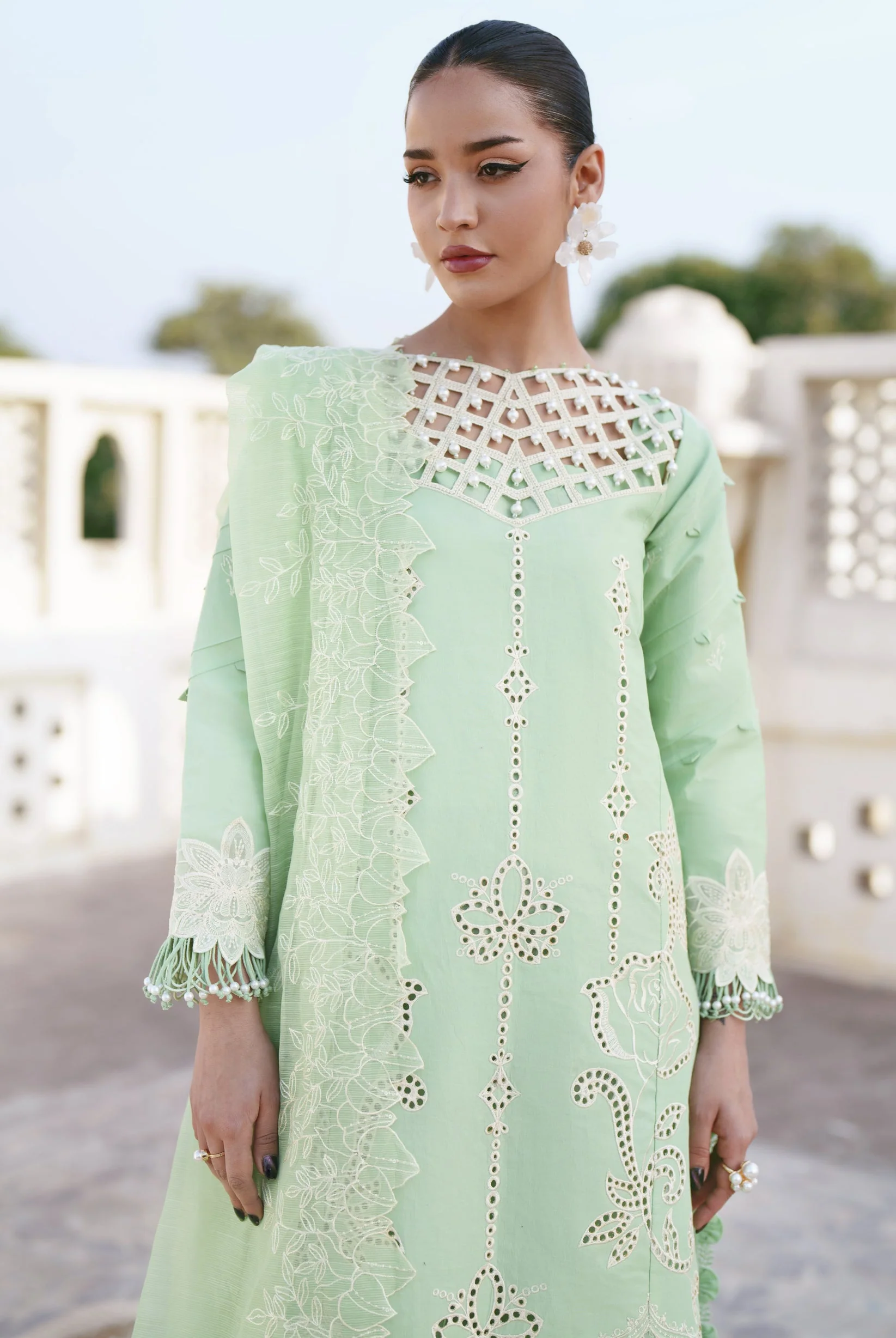 Shangrila Luxury Lawn - Image 3
