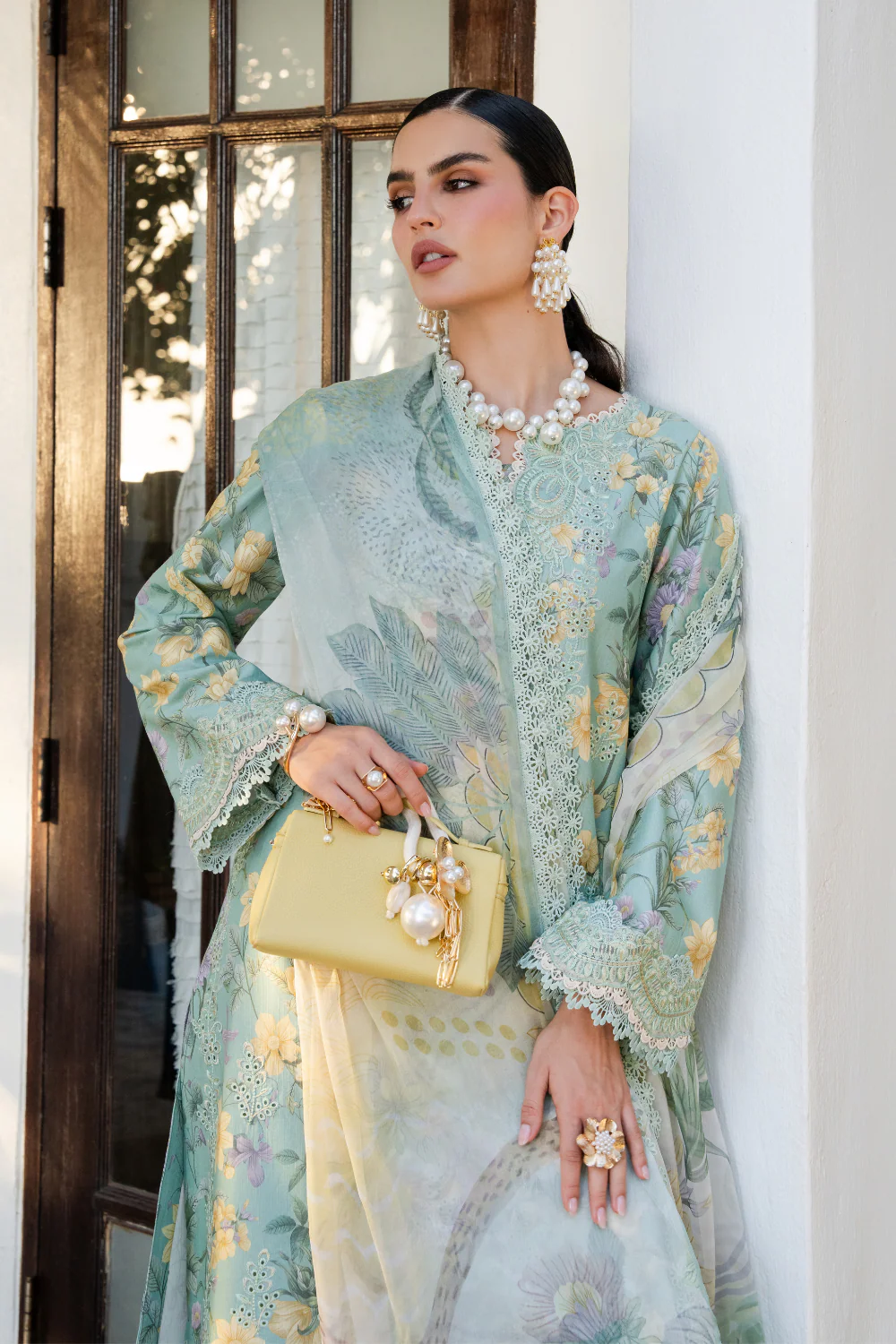 SHEZLIN CHIKANKARI EDIT - Image 4