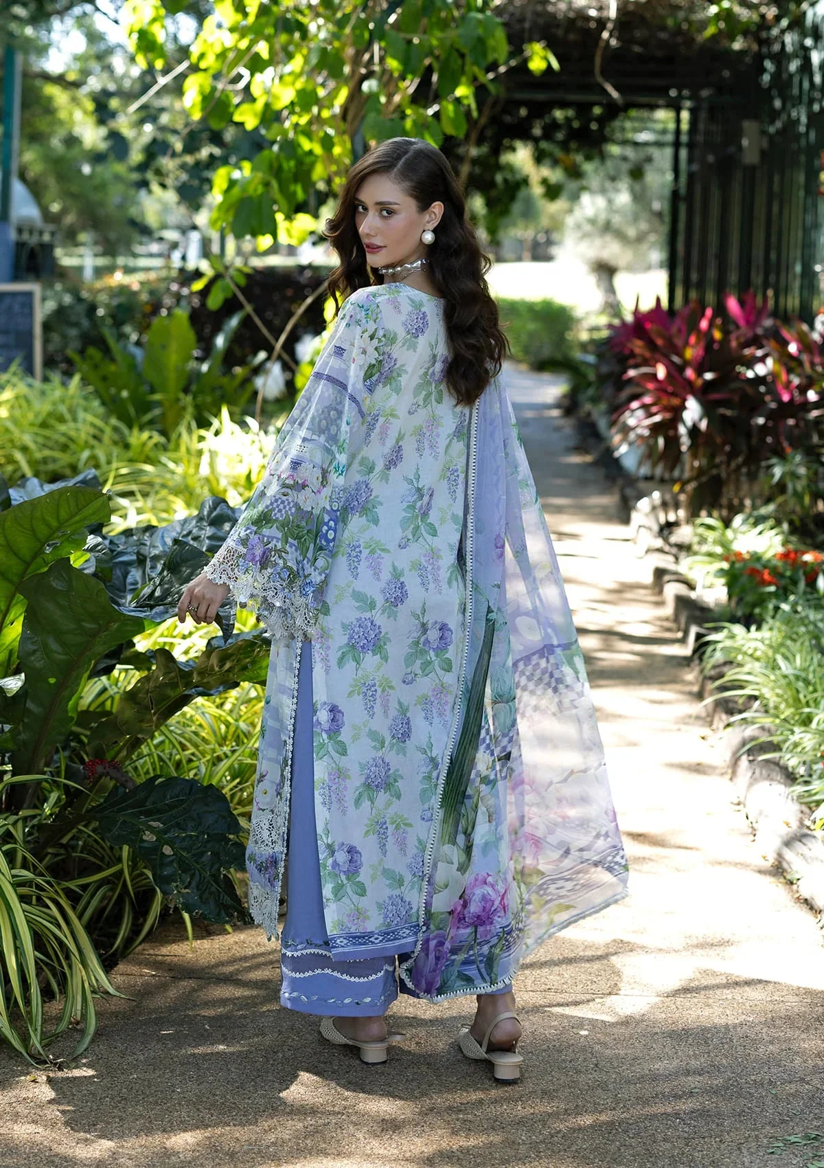 SIGNATURE - EMBROIDERED PRINTS COLLECTION - Image 2