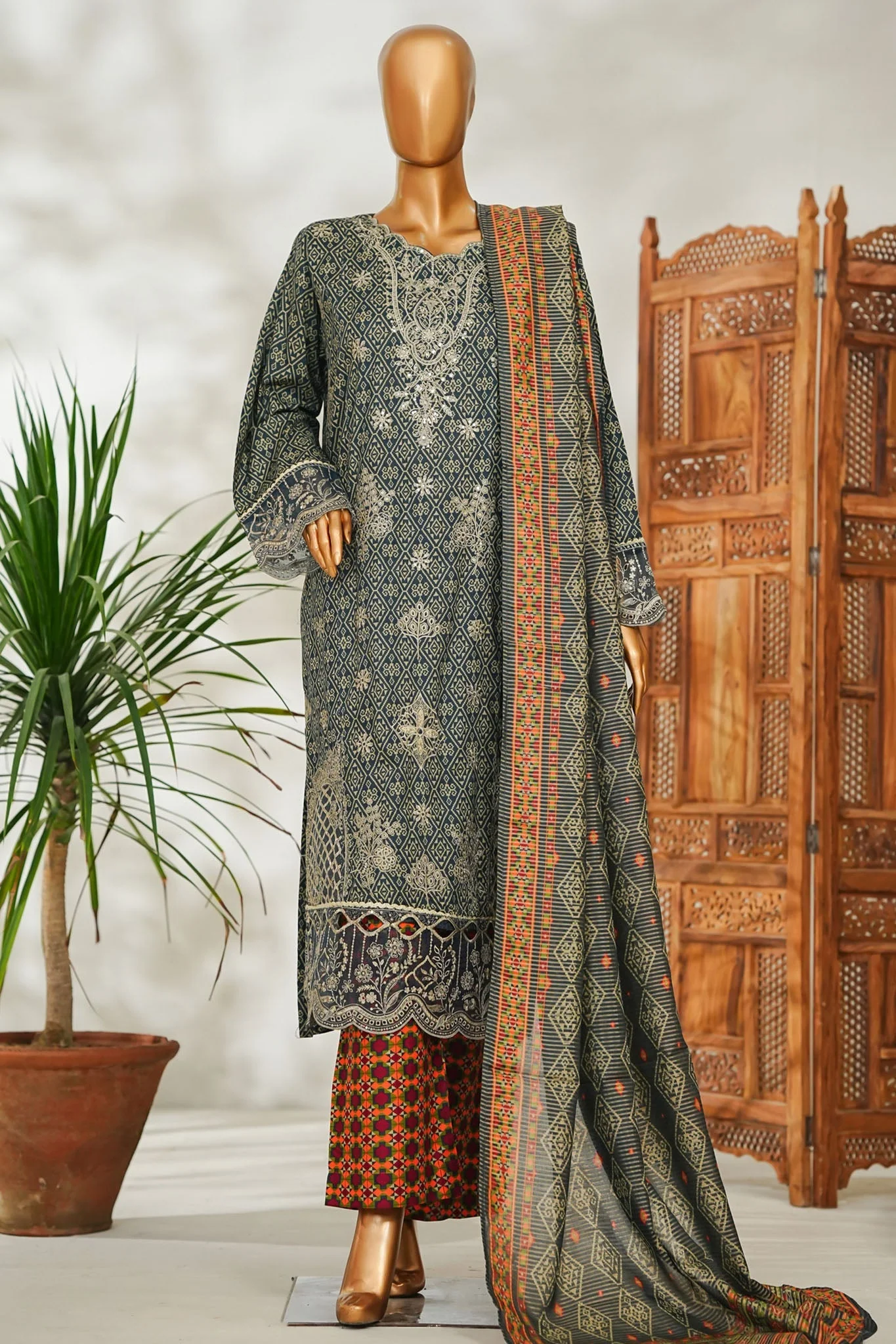 Stitched 3 Piece Exclusive Emb Lawn