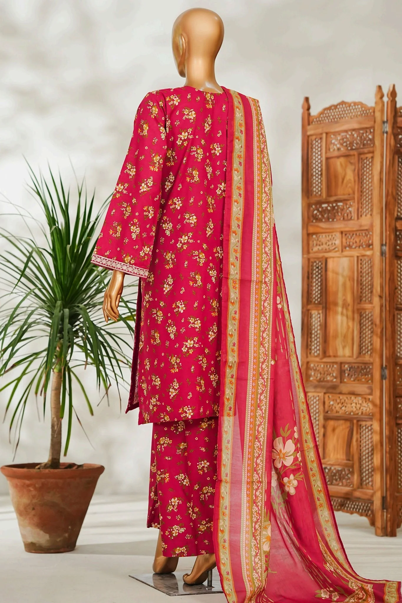 Stitched 3 Piece Exclusive Emb Lawn - Image 2