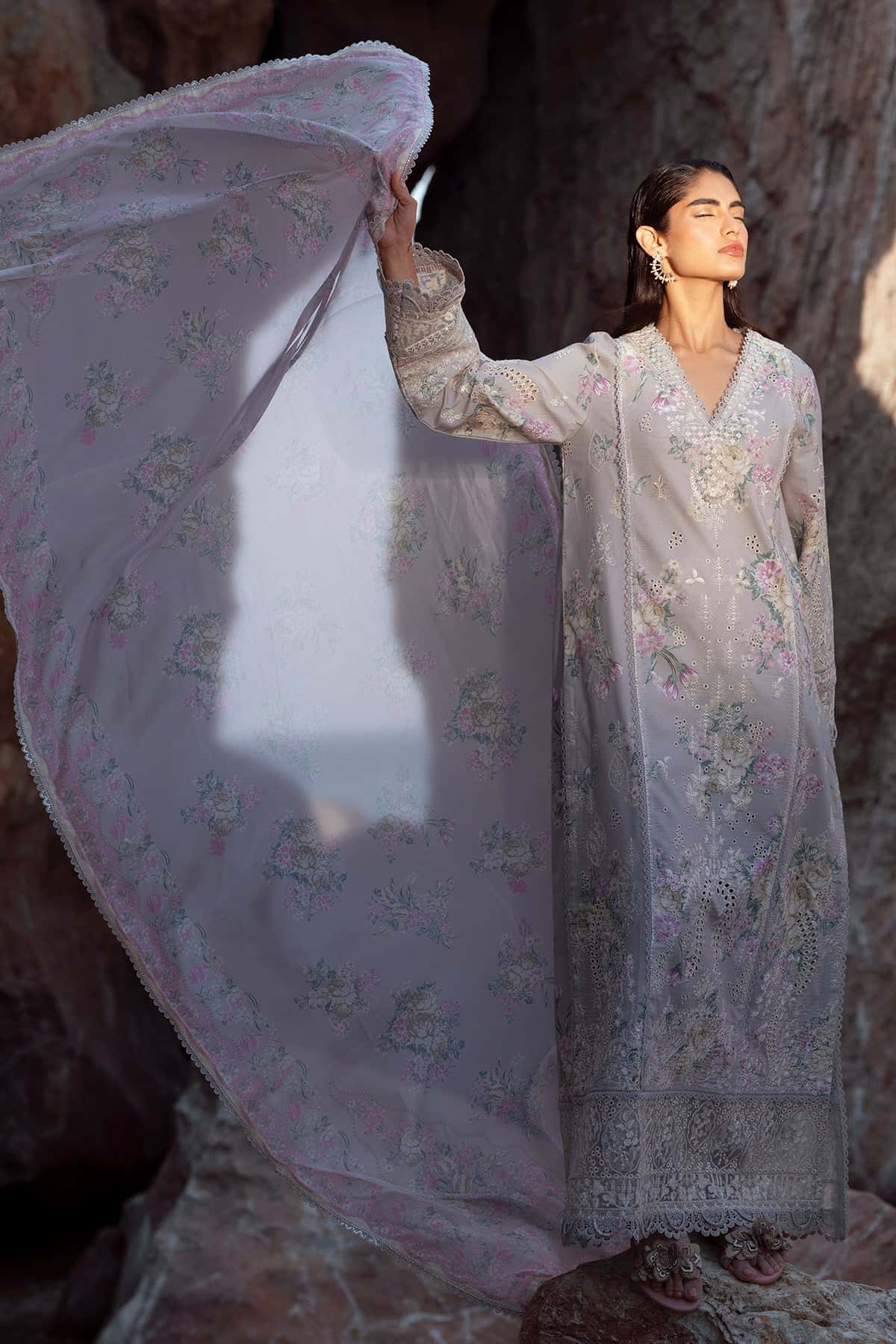 SUMMER LAWNKARI - Image 6